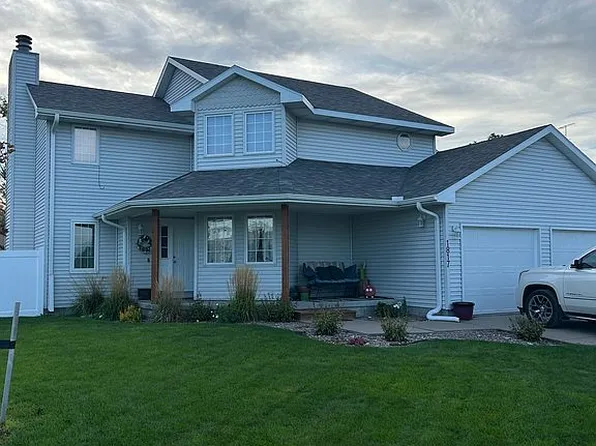 1817 Meridian Ave, Cozad, NE 69130