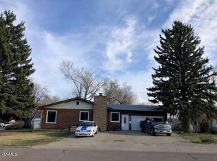 618 Williams Ave, Plentywood, MT 59254