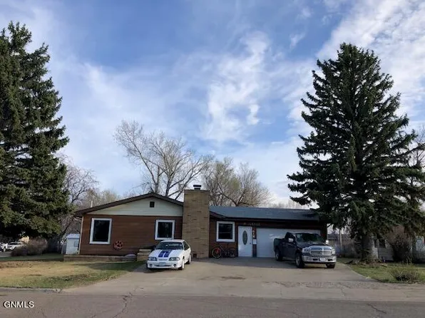 618 Williams Ave, Plentywood, MT 59254