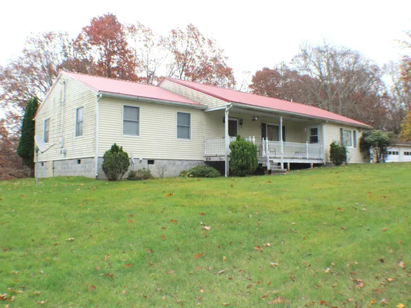 12756 Seneca Trl, Buckeye, WV 24924