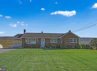 1443 W Maple St, Valley View, PA 17983