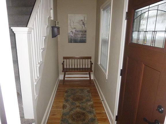 Front Entrance/Mud Room