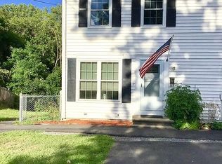 96 Felton St, Lowell, MA 01852