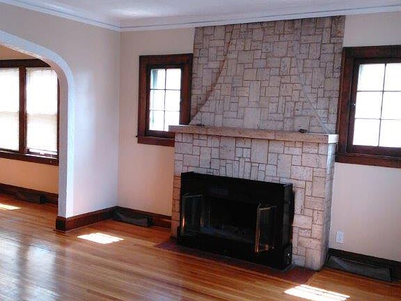 3rd image of 3342 Humboldt Ave N