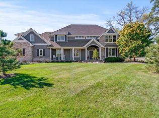 5204 Glengarry Pkwy, Edina, MN 55436
