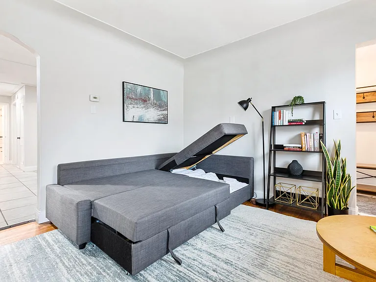 38017 W Chicago St — Photo 10