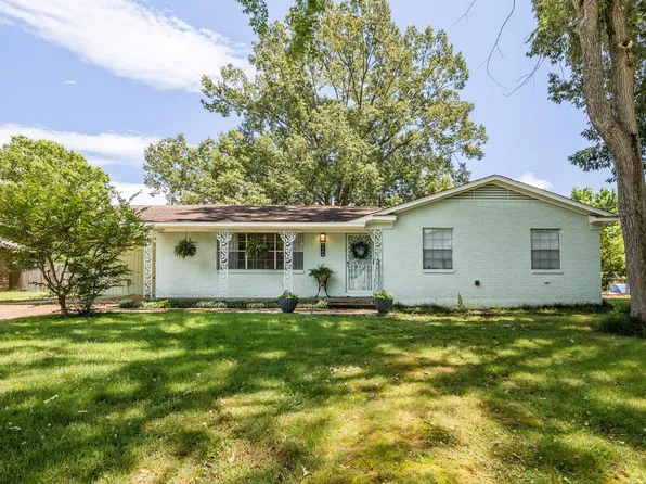 7166 Renda St, Millington, TN 38053