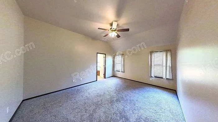 5824 Lost Deer Dr — Photo 33