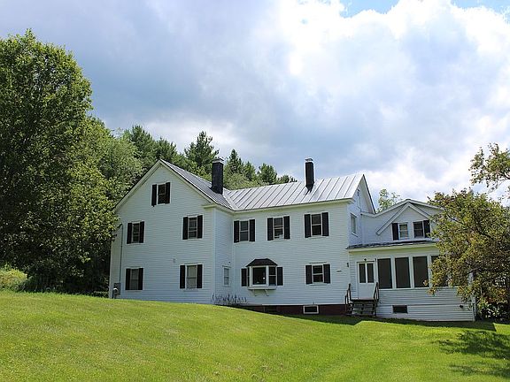 5th image of 207 River Rd