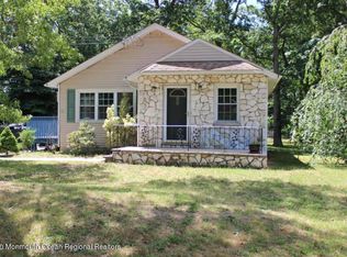 25 Swain Ave, Toms River, NJ