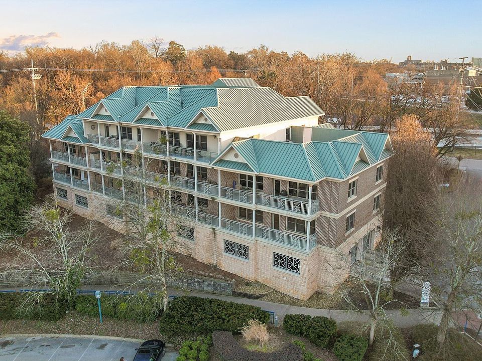1st image of 733 Battery Pl APT 101