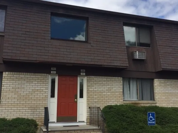 912 Cherry Hill Dr, Poughkeepsie, NY 12603