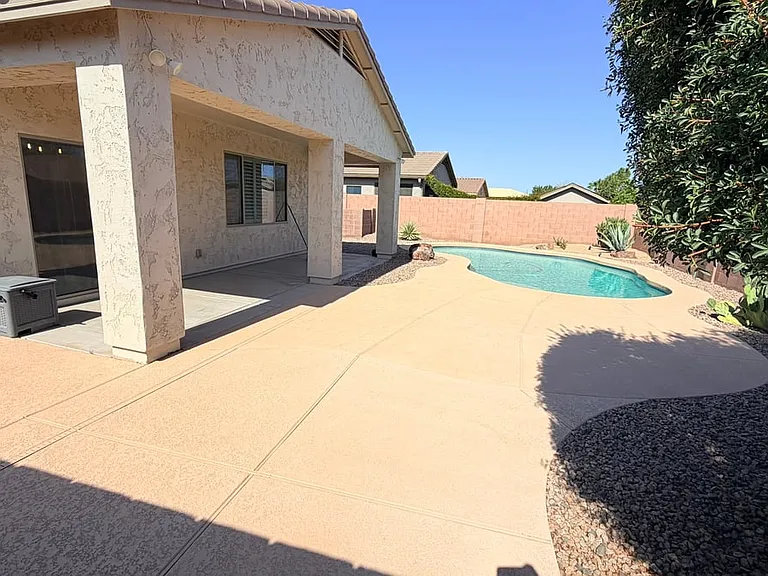 40750 W Colby Dr — Photo 19