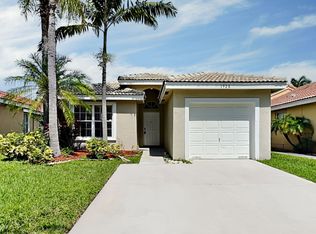 1928 SW 177th Ave, Hollywood, FL 33029