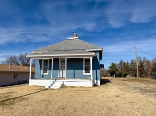 291 W F St, Phillipsburg, KS 67661