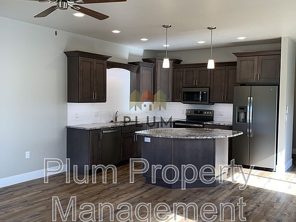 5th image of 2304 Burlington Ave #A
