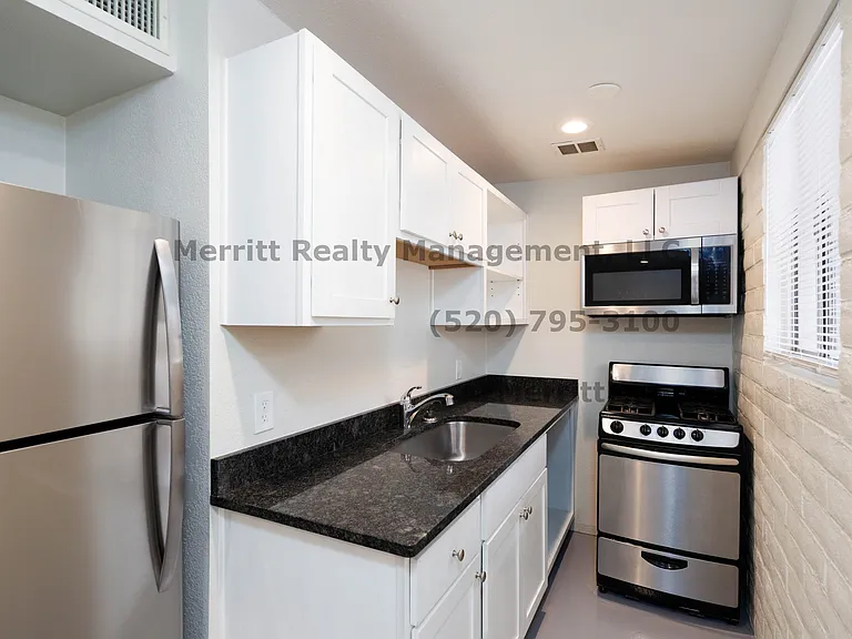 50 W King Rd #15 — Photo 17