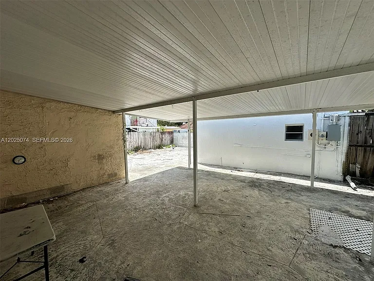2328 SW 17th St #1 — Photo 15