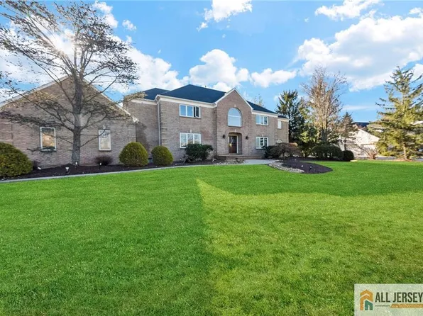 21 Drinking Brook Rd, Monmouth Junction, NJ 08852