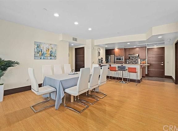 4th image of 420 E Las Tunas Dr #3