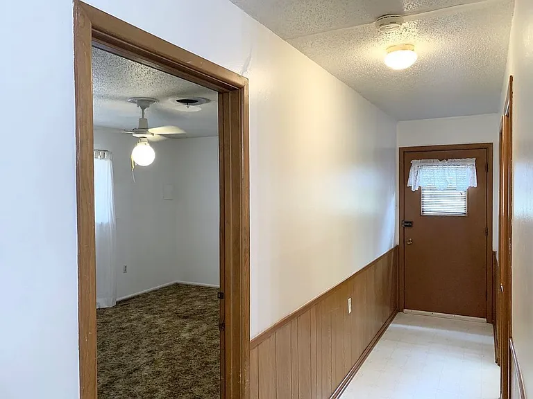 1209 Elm Ave — Photo 9