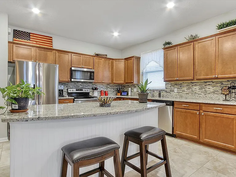 5611 Barletta Dr — Photo 11