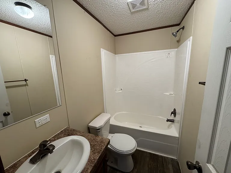 B10 Trailerville Ct — Photo 9