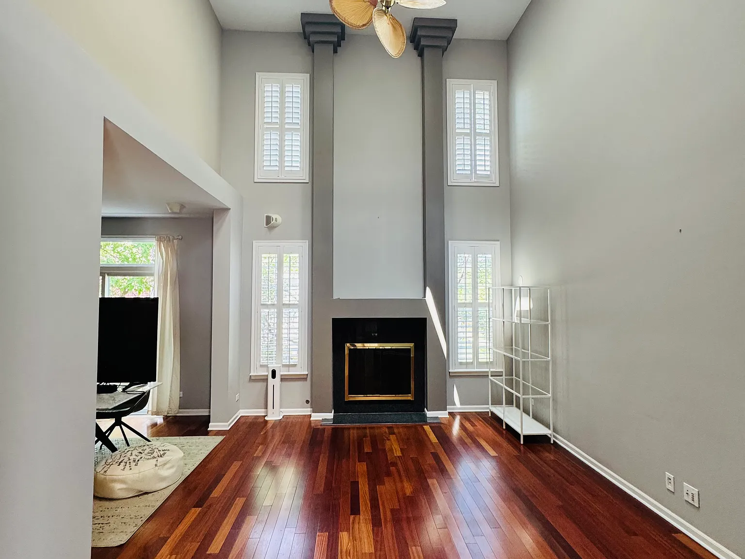 2 bed, 2218 sqft, $3,500 — Photo 1
