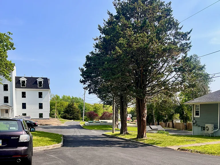 200 Bulgarmarsh Rd #B2 — Photo 14
