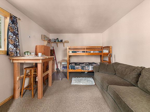 4th image of 963 Thompson Rd