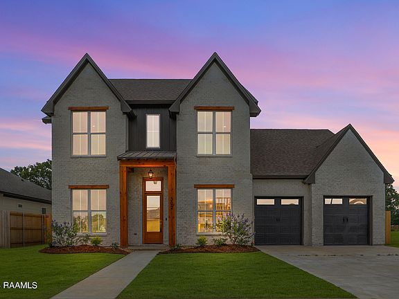 2nd image of 302 Abercrombie Way