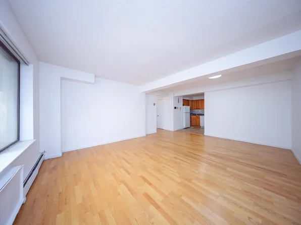 1910 Avenue V image 9 of 19