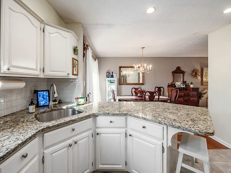 1655 Keats Ct — Photo 9
