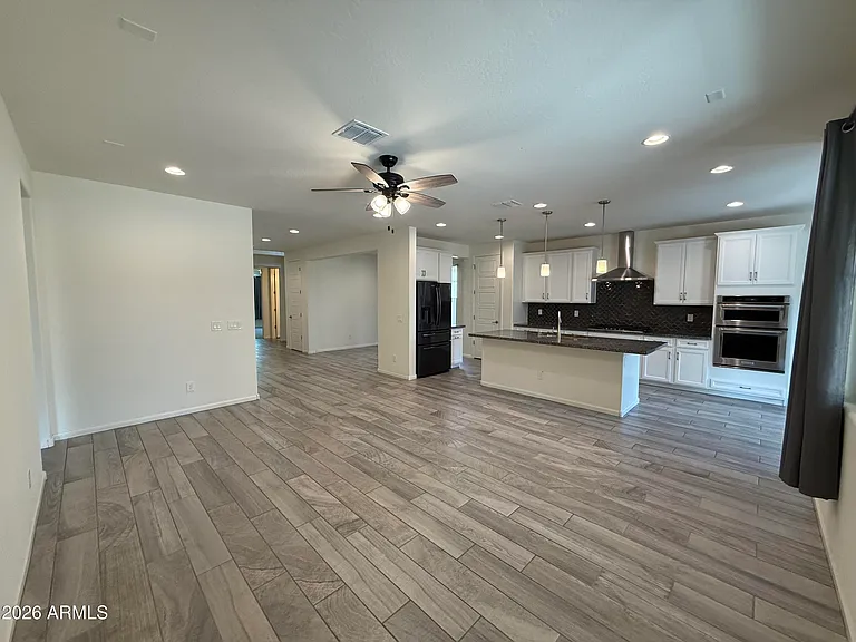 263 E Lantana Dr — Photo 13