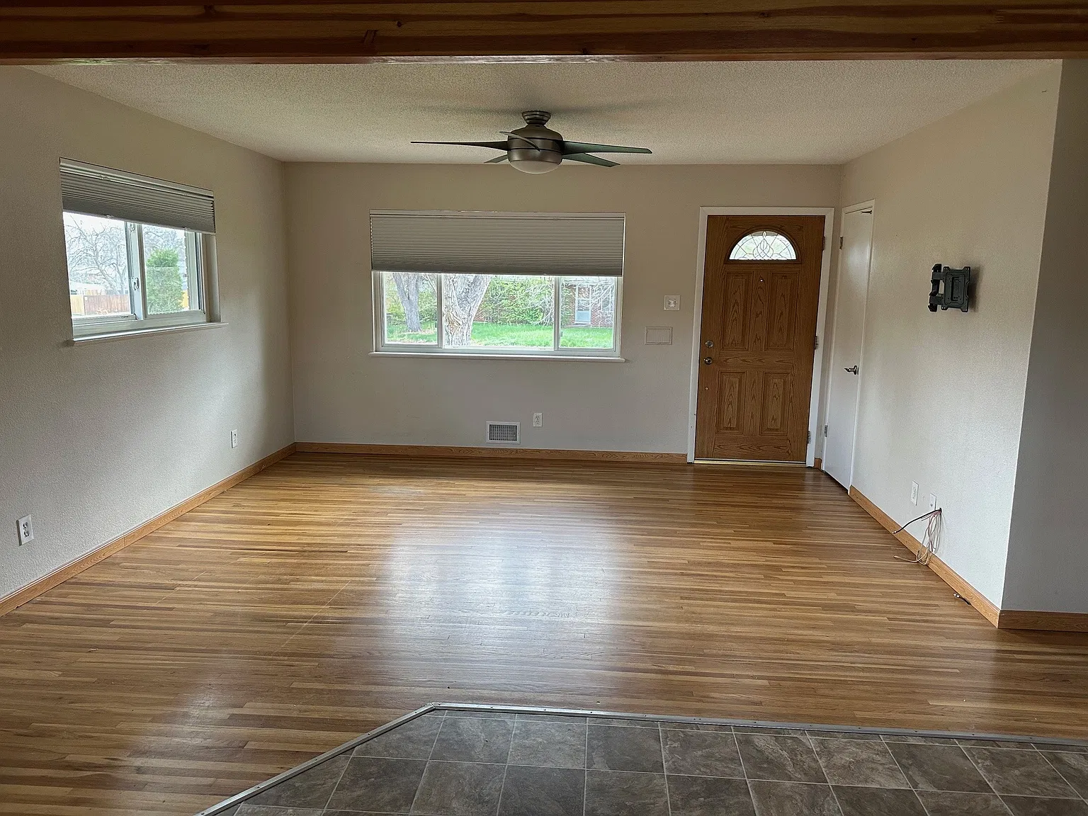 3 bed, 1020 sqft, $2,700 — Photo 4