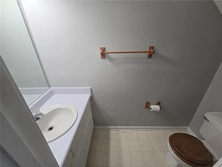 6623 Ivy Log Dr — Photo 8