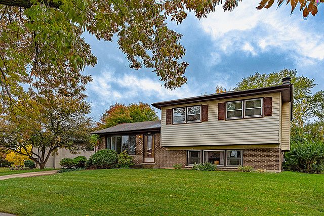 1st image of 236 Trenton Ct