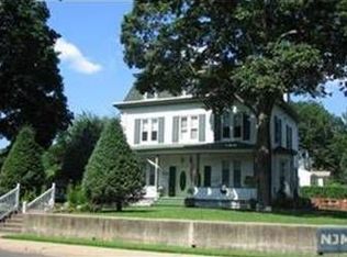 78 Hopper Ave, Waldwick, NJ 07463