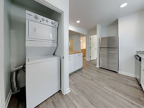 5th image of 1826 Lebanon Pike APT 1