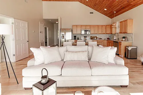 6717 Belle Fontaine Dr #ID1032111P Photo 1
