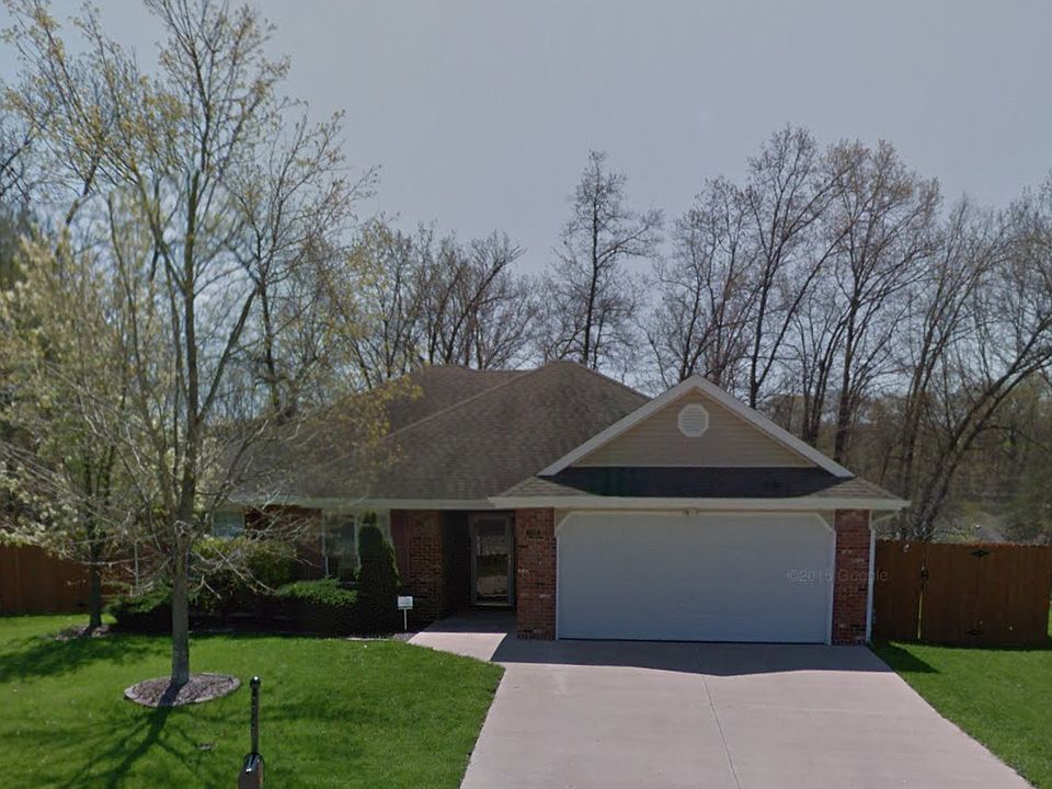 1st image of 710 Stillwater Dr