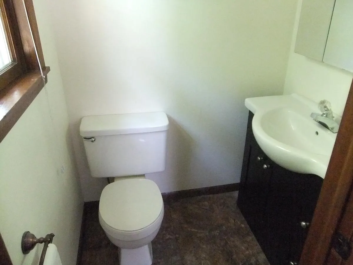 304 John Place — Photo 4