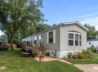 35 Riverside Ter, Watertown, MN 55388