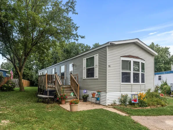 35 Riverside Ter, Watertown, MN 55388