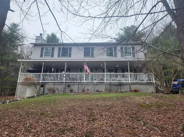 245 Powderhouse Rd, Vestal, NY 13850