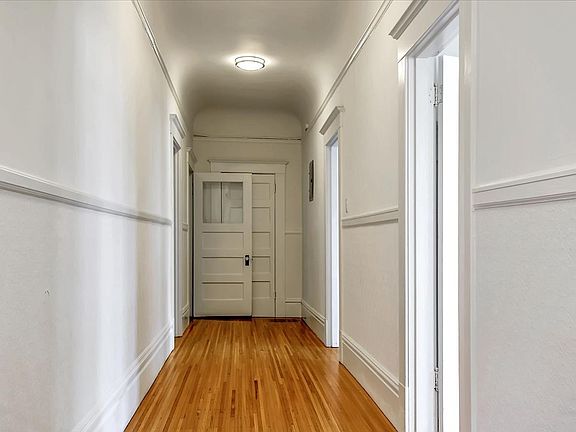 2nd image of 1103 Cole St