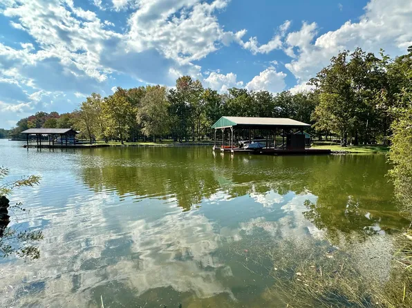 518 Debbie Dr, Spring City, TN 37381