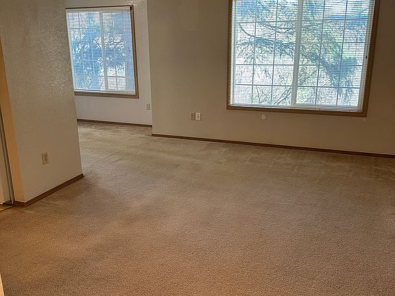 2nd image of 1105 Creekwood Ct SE #A