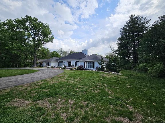 3rd image of 123 Fairway Dr