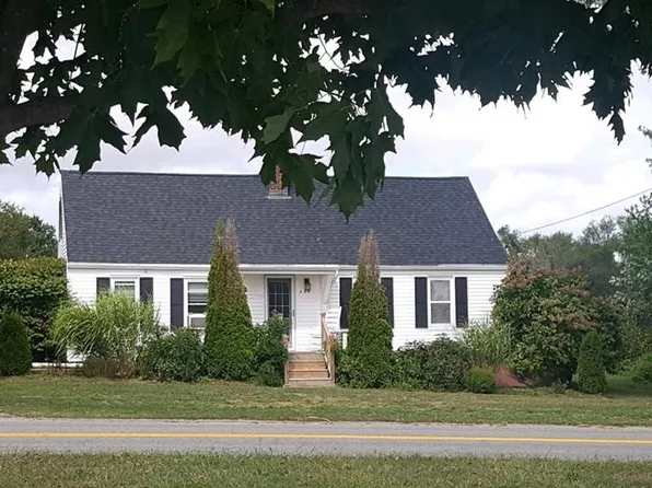 425 Hope Rd, Cranston, RI 02921